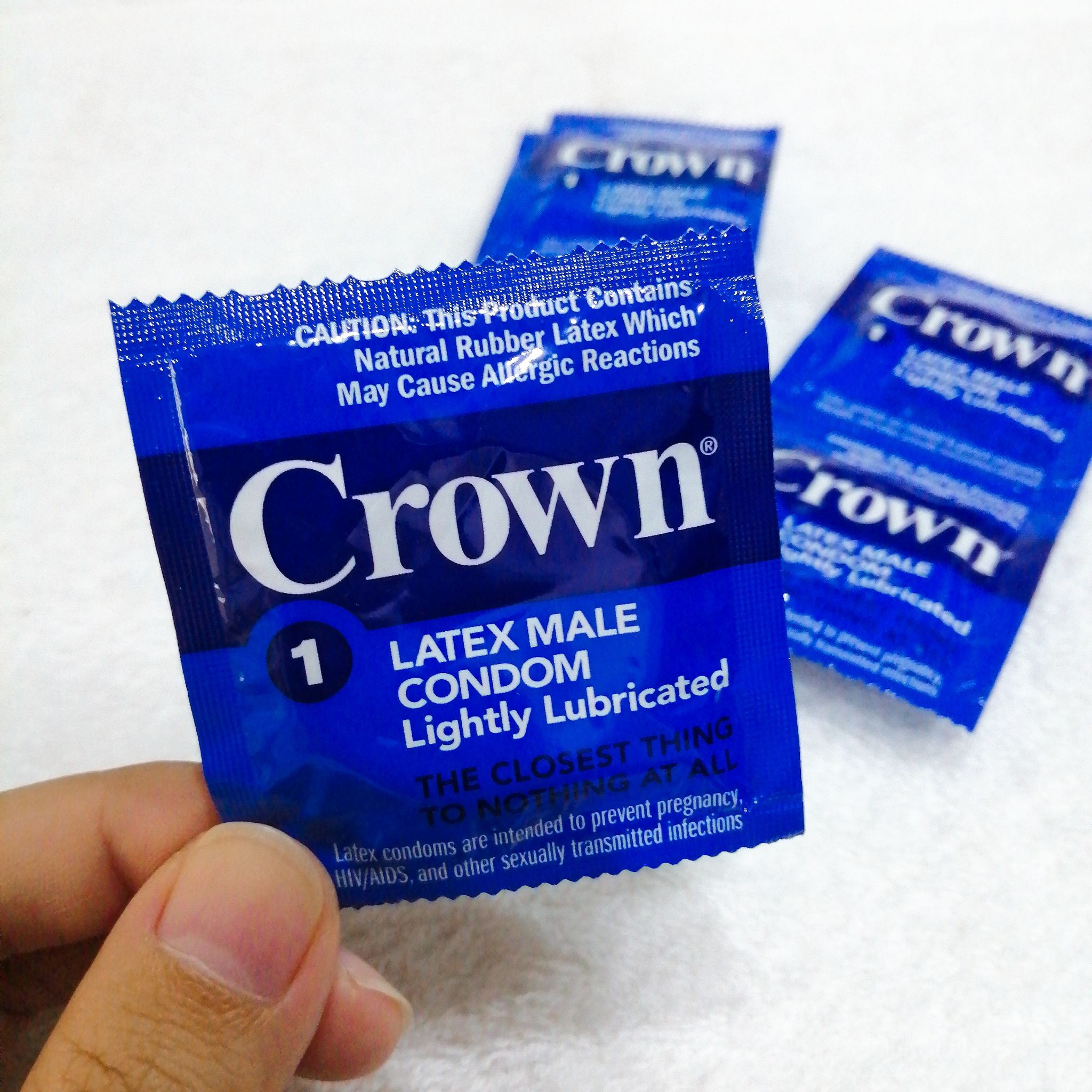 crown skinless skin condoms