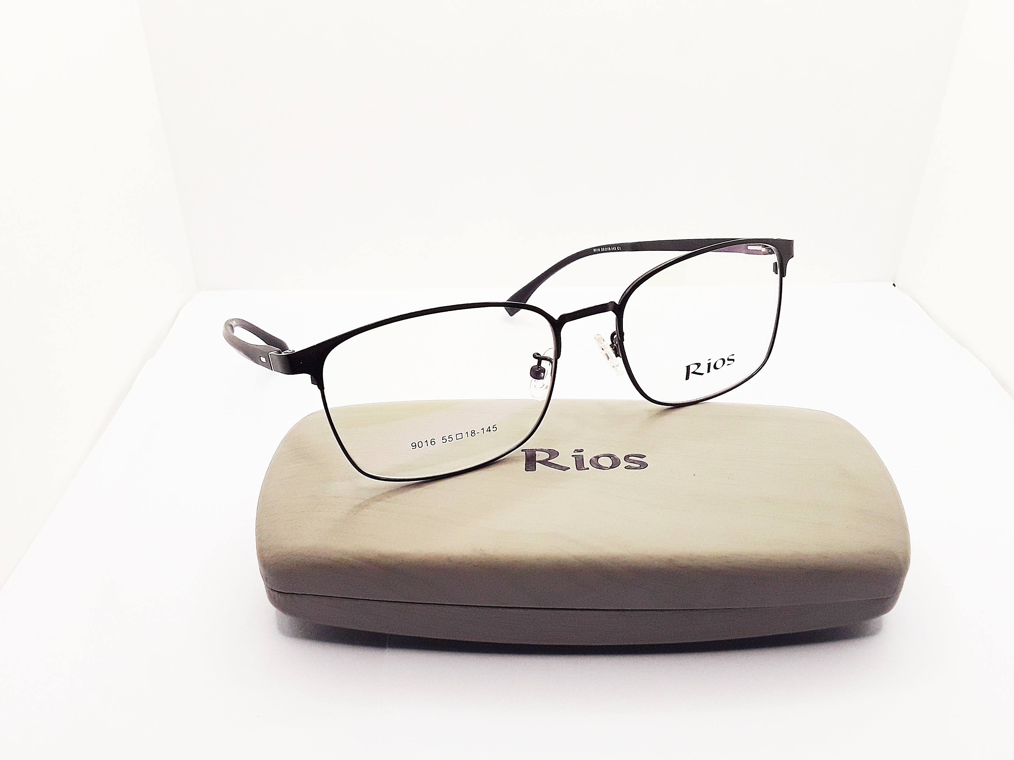 ภาพอธิบายเพิ่มเติมของ แว่นสายตายาว แว่นตาอ่านหนังสือ ตัดแว่น แว่นตัด เลนส์ออโต้เปลี่ยนสีอ้ตโนมัติ แว่นตัดประกอบเลนส์แท้จากร้านแว่นโดยตรง มาตรฐาน 9016