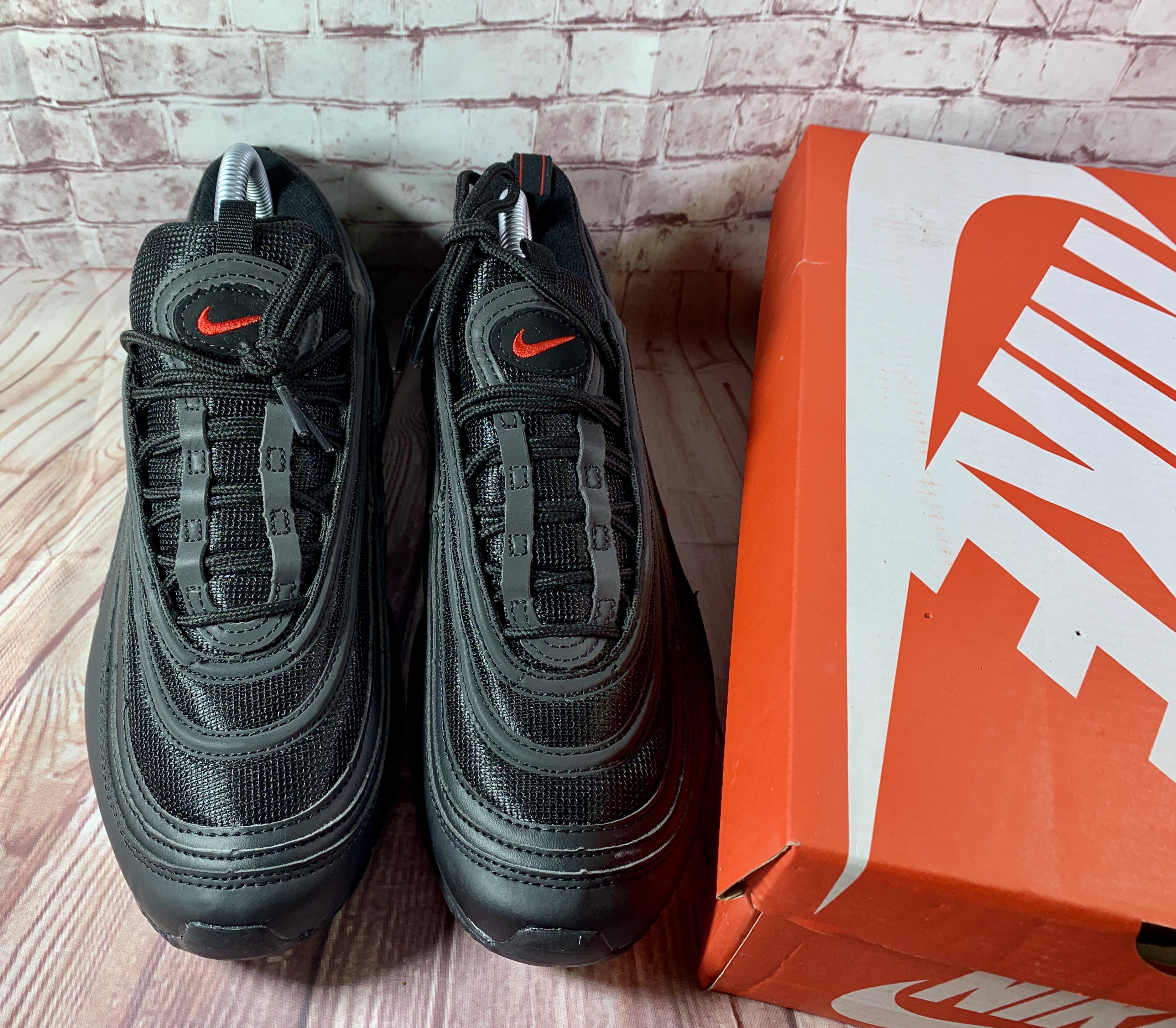 undefeated x nike air max 97 ราคา