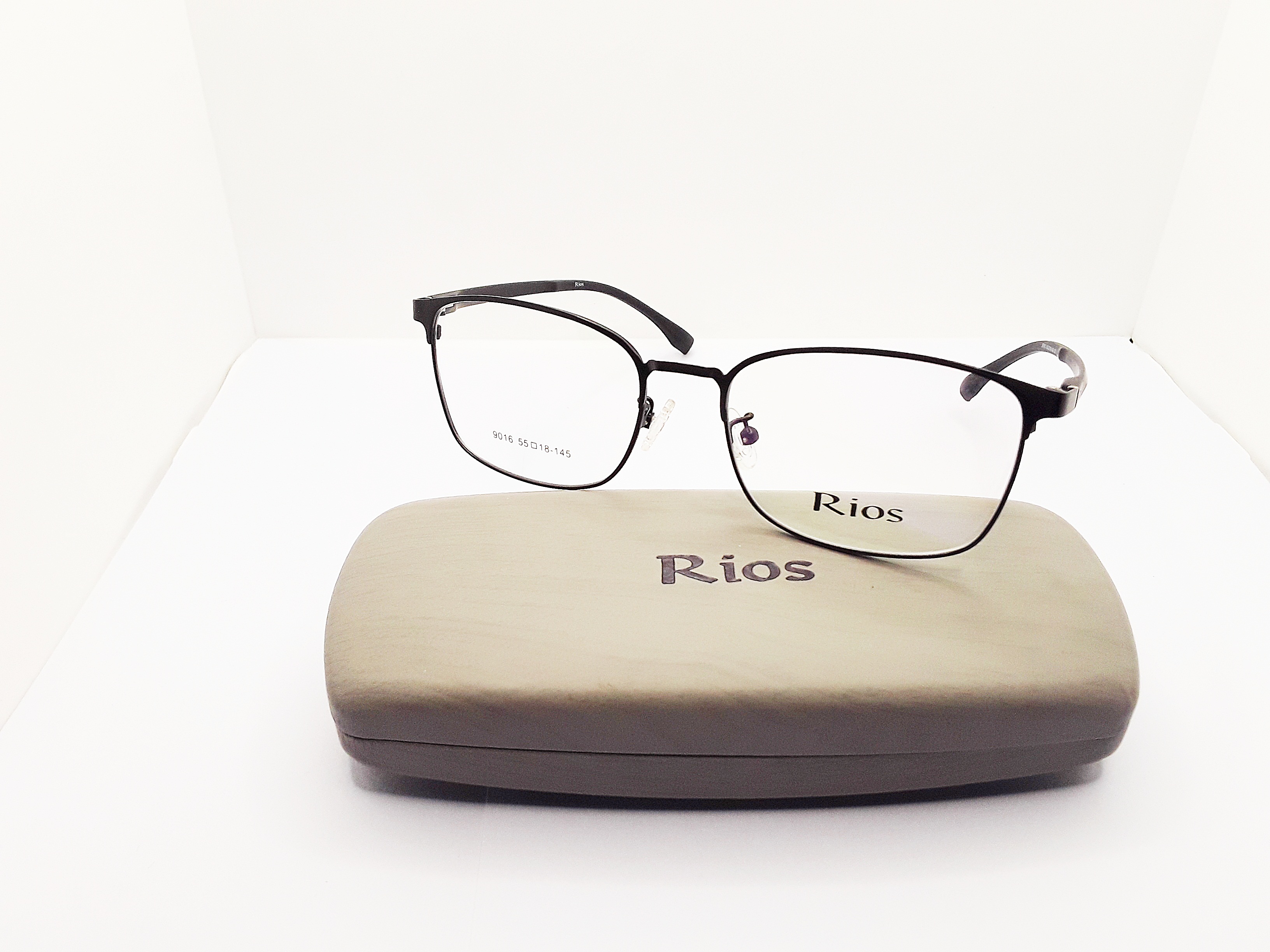 ภาพอธิบายเพิ่มเติมของ แว่นสายตายาว แว่นตาอ่านหนังสือ ตัดแว่น แว่นตัด เลนส์ออโต้เปลี่ยนสีอ้ตโนมัติ แว่นตัดประกอบเลนส์แท้จากร้านแว่นโดยตรง มาตรฐาน 9016